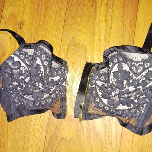 Victoria's Secret Corset Bra 32C - Picture 5 of 15